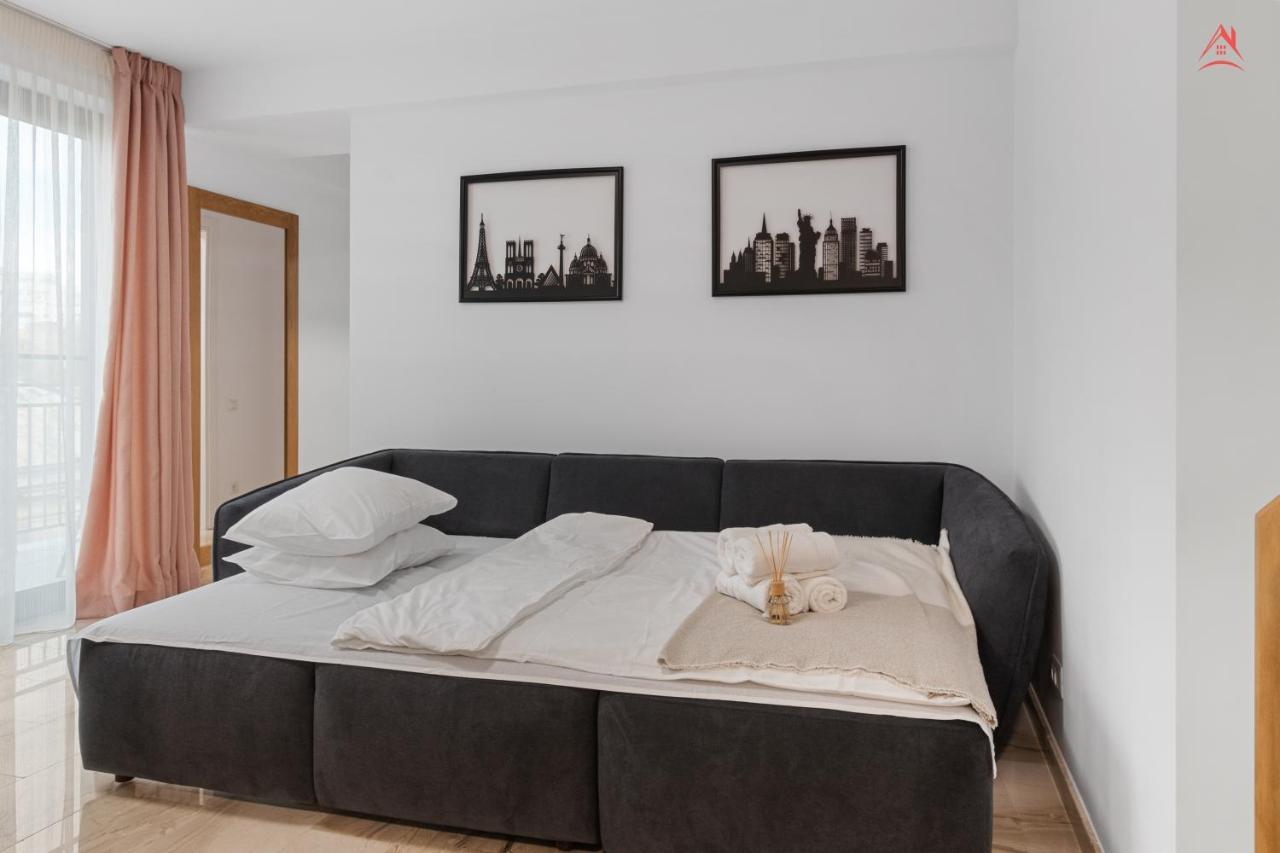 Apartament Opera Residence - Cismigiu, Eroilor, Free Private Parking Bucharest Exterior photo